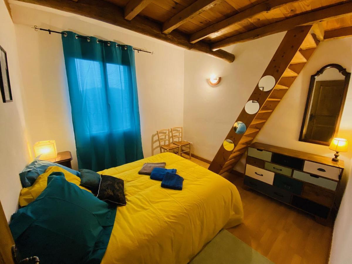 Maison Lgbt Des Monts Bleus Saint-Roman-de-Tousque Екстер'єр фото